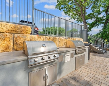 4801 Springdale Rd - Photo Thumbnail 26