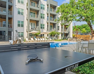 4801 Springdale Rd - Photo Thumbnail 24