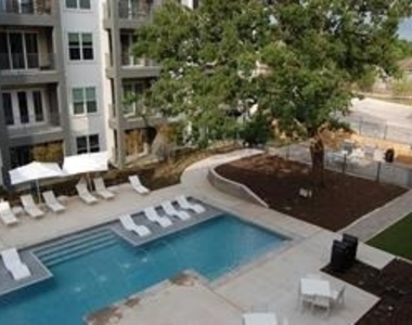 4801 Springdale Rd - Photo Thumbnail 23