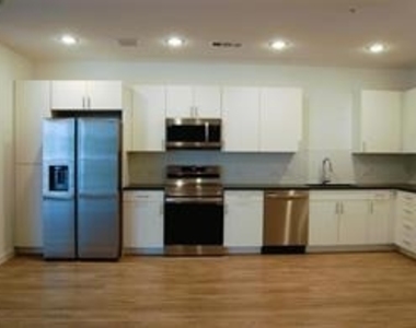 4801 Springdale Rd - Photo Thumbnail 3