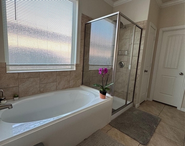 4320 Chestnut Meadows Bnd - Photo Thumbnail 31