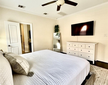 4320 Chestnut Meadows Bnd - Photo Thumbnail 16