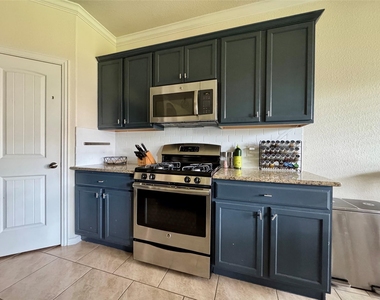 4320 Chestnut Meadows Bnd - Photo Thumbnail 2