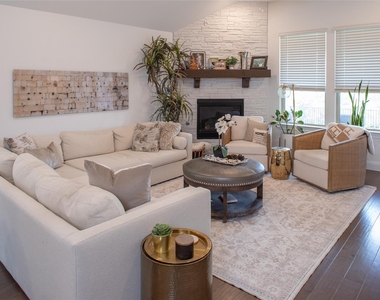 6808 Cliff Rose Dr - Photo Thumbnail 4