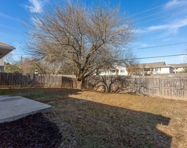 816 Clearwater Trl - Photo Thumbnail 19