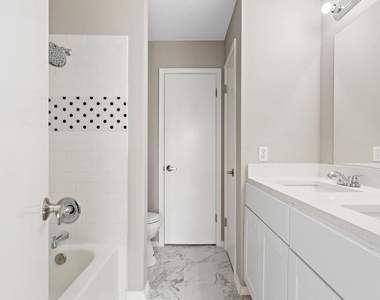 816 Clearwater Trl - Photo Thumbnail 18