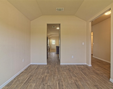 11312 Malta Dr - Photo Thumbnail 7