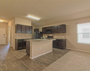 11312 Malta Dr - Photo Thumbnail 4