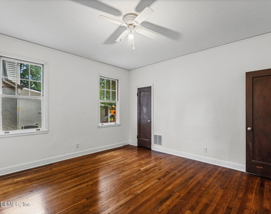1406 Palmer Terrace - Photo Thumbnail 26
