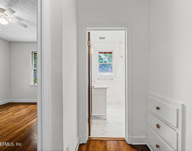 1406 Palmer Terrace - Photo Thumbnail 23