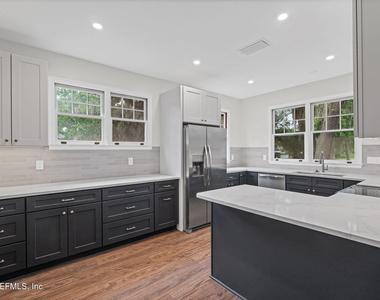 1406 Palmer Terrace - Photo Thumbnail 11