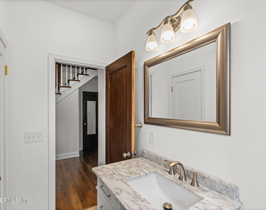 1406 Palmer Terrace - Photo Thumbnail 30