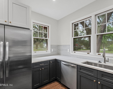1406 Palmer Terrace - Photo Thumbnail 14