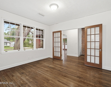 1406 Palmer Terrace - Photo Thumbnail 8