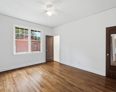 1406 Palmer Terrace - Photo Thumbnail 24