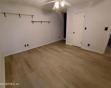 1183 Violet Street - Photo Thumbnail 10