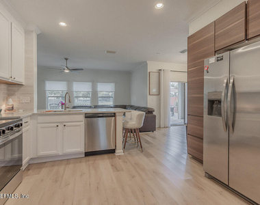 1432 Greyfield Drive - Photo Thumbnail 14