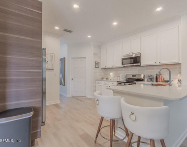 1432 Greyfield Drive - Photo Thumbnail 10