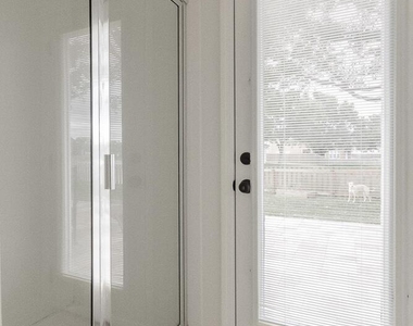 1432 Greyfield Drive - Photo Thumbnail 20