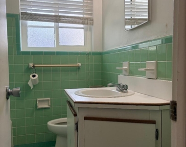 2842 Sydney Street - Photo Thumbnail 9
