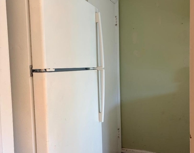 2842 Sydney Street - Photo Thumbnail 7