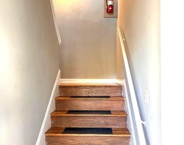 2842 Sydney Street - Photo Thumbnail 3