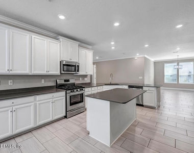 275 Renwick Parkway - Photo Thumbnail 10