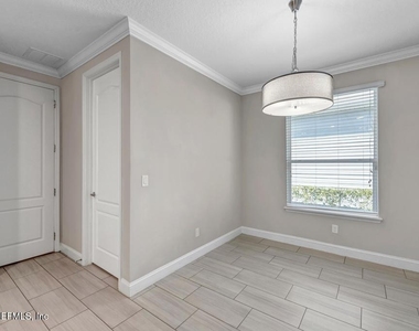 275 Renwick Parkway - Photo Thumbnail 14