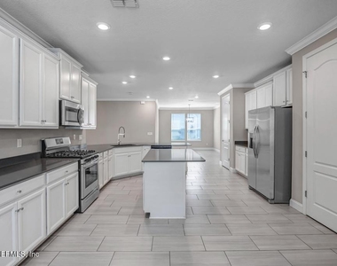 275 Renwick Parkway - Photo Thumbnail 11