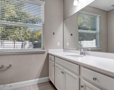 275 Renwick Parkway - Photo Thumbnail 28