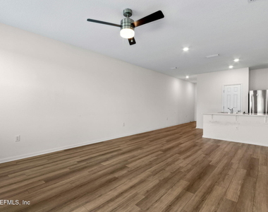 7810 Merchants Way - Photo Thumbnail 12