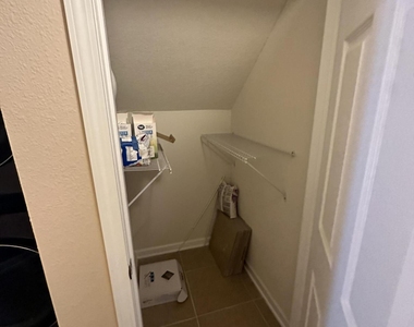 7062 Snowy Canyon Drive - Photo Thumbnail 14