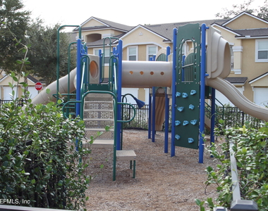 7062 Snowy Canyon Drive - Photo Thumbnail 2