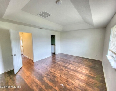 2311 Red Moon Drive - Photo Thumbnail 19