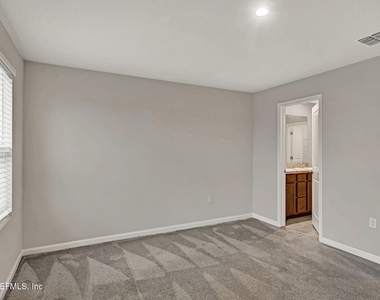 5958 Creekside Crossing Drive - Photo Thumbnail 13