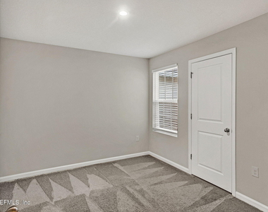 5958 Creekside Crossing Drive - Photo Thumbnail 8