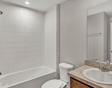 5958 Creekside Crossing Drive - Photo Thumbnail 9