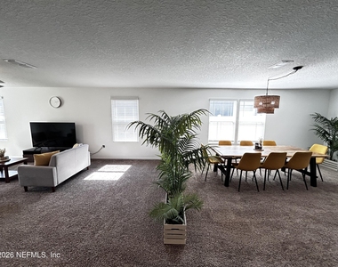 12571 Russian Olive Road - Photo Thumbnail 9
