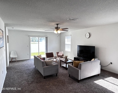 12571 Russian Olive Road - Photo Thumbnail 10