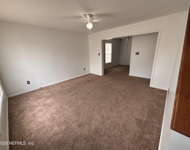 7952 118th Street - Photo Thumbnail 5