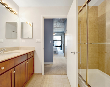 1070 W 15th Street - Photo Thumbnail 19