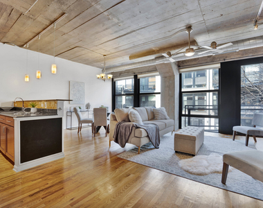 1070 W 15th Street - Photo Thumbnail 5