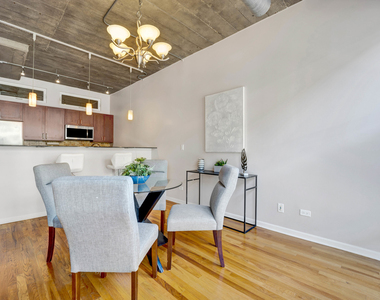 1070 W 15th Street - Photo Thumbnail 6