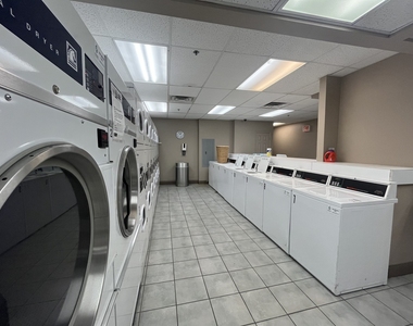 5320 N Sheridan Road - Photo Thumbnail 17