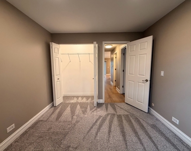 82 Holmes Way - Photo Thumbnail 8