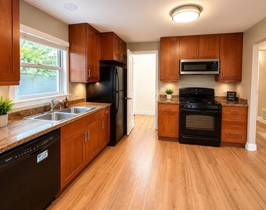 82 Holmes Way - Photo Thumbnail 2