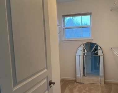 2904 Aberdeen Drive - Photo Thumbnail 10