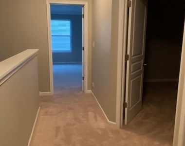 2904 Aberdeen Drive - Photo Thumbnail 19