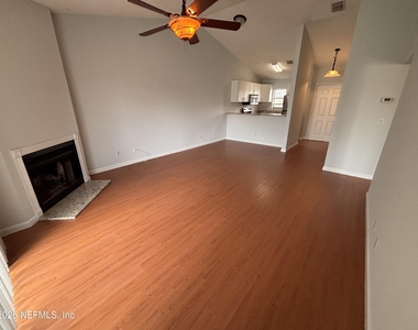 154 Governor Street - Photo Thumbnail 8