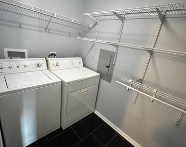 128 E Normandy Drive - Photo Thumbnail 14